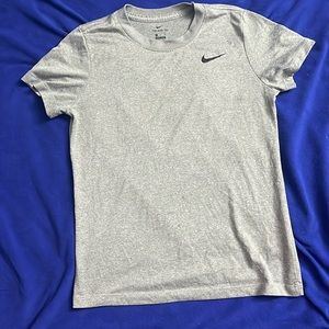 Women’s small Nike dri-fit tee